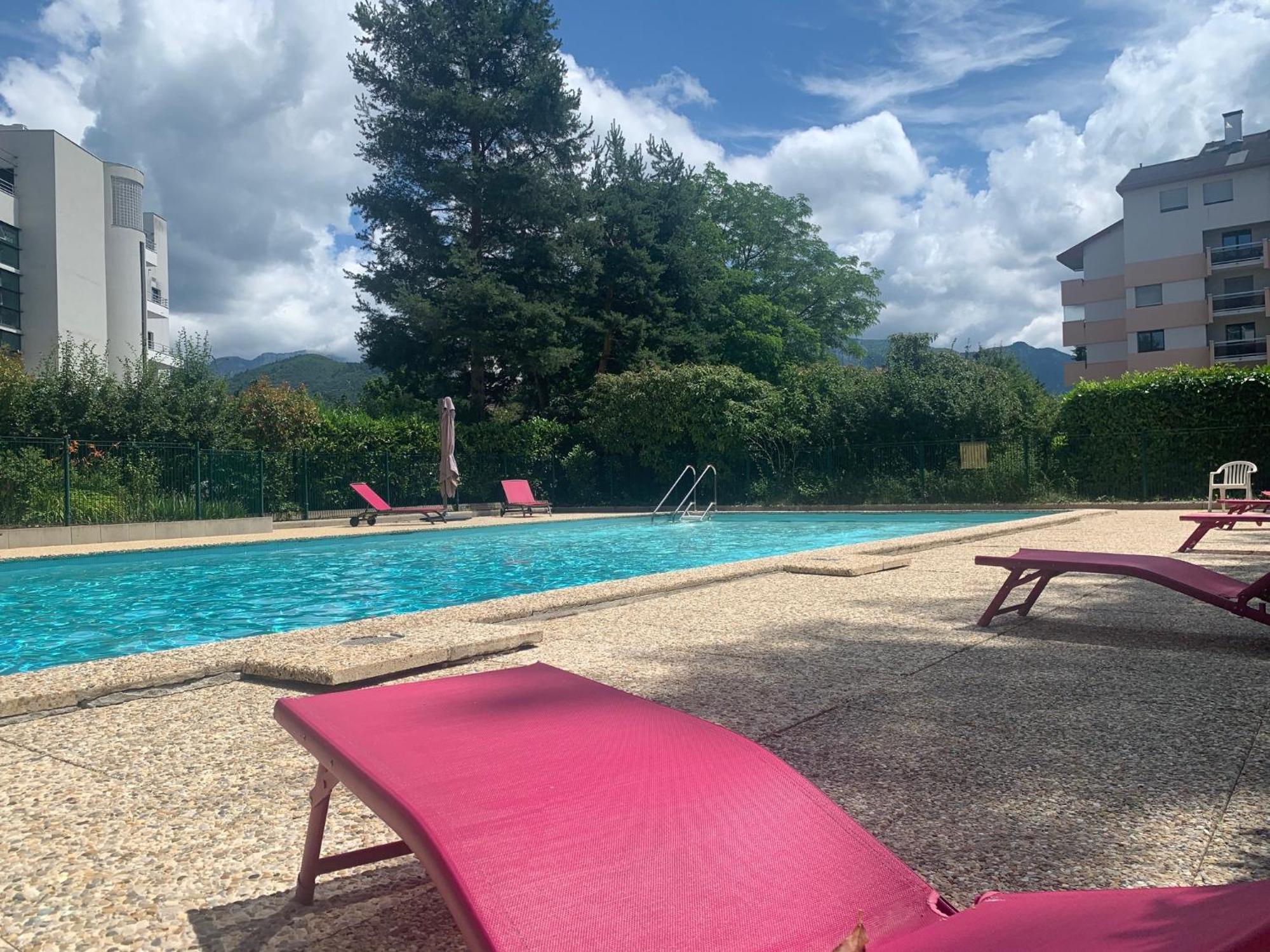 Kusmi Love Piscine Proche Du Lac Annecy Eksteriør billede